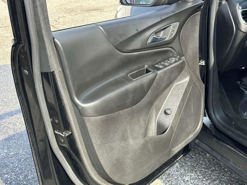 Used 2019 Chevrolet Equinox LT image 14