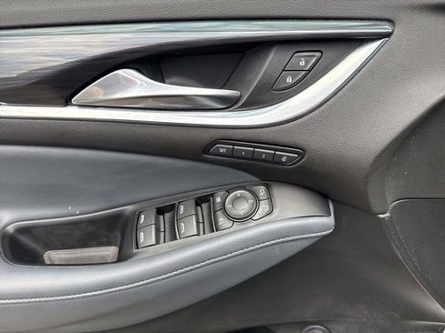 Used 2024 Buick Enclave Premium AWD/4WD image 8