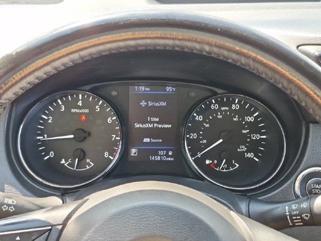Used 2020 Nissan Rogue SV w/ Premium Package FWD image 16