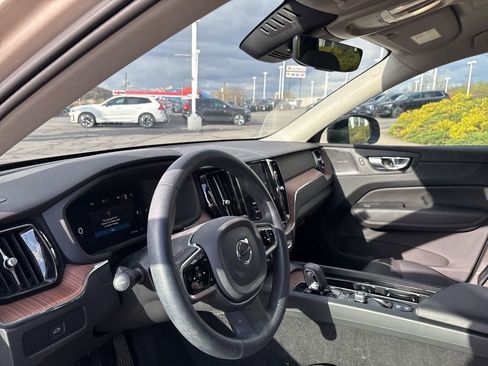Certified 2024 Volvo XC60 B5 Plus w/ Protection Package Premier image 17