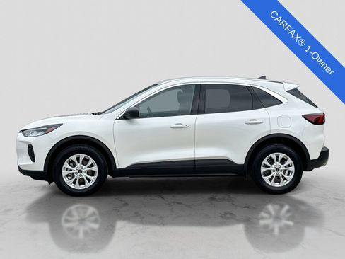Used 2023 Ford Escape Active AWD/4WD image 3