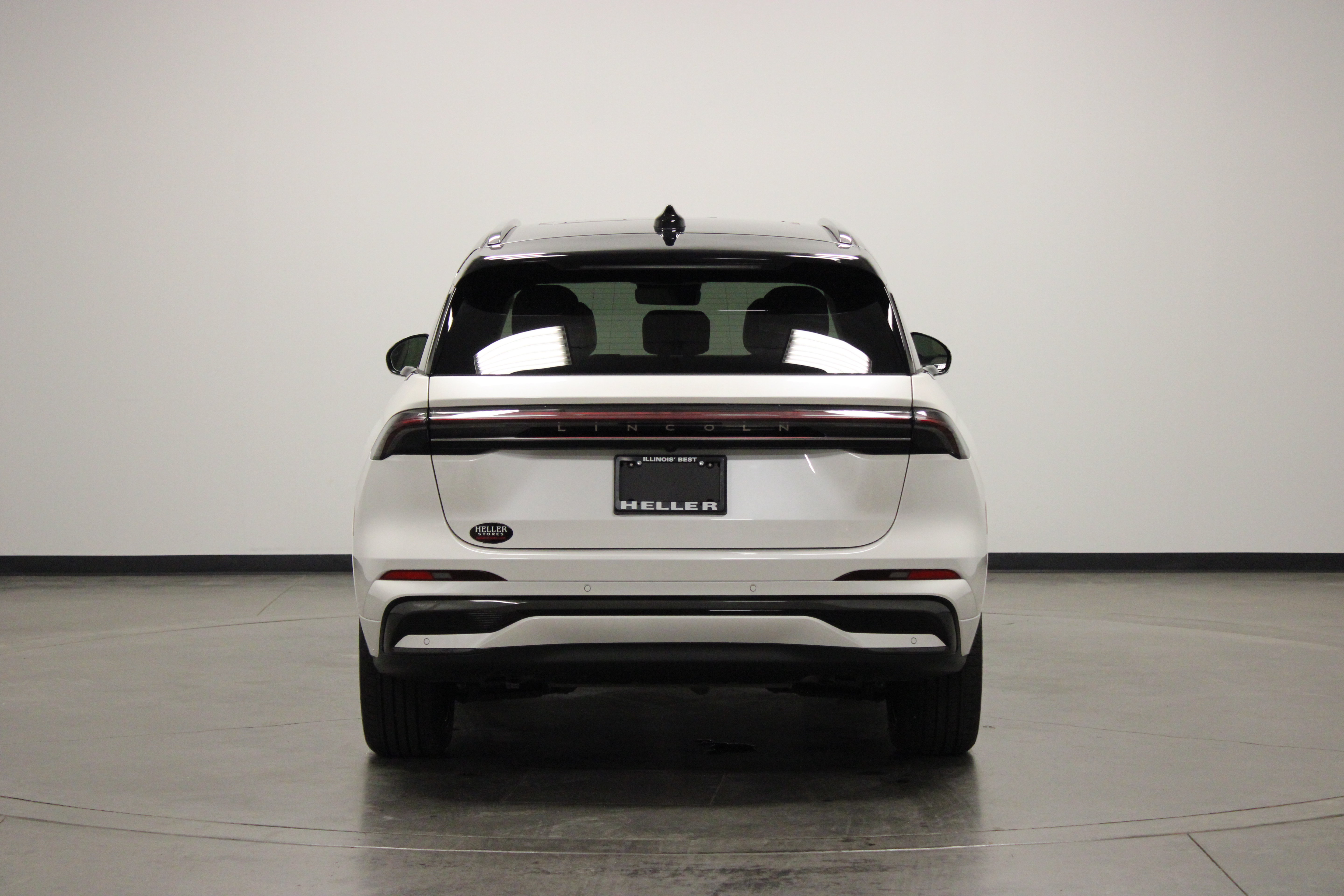 Used 2026 Lincoln Nautilus Black Label w/ Jet Appearance Package AWD/4WD image 7