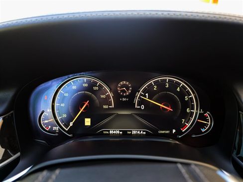 Used 2016 BMW 740i RWD image 19