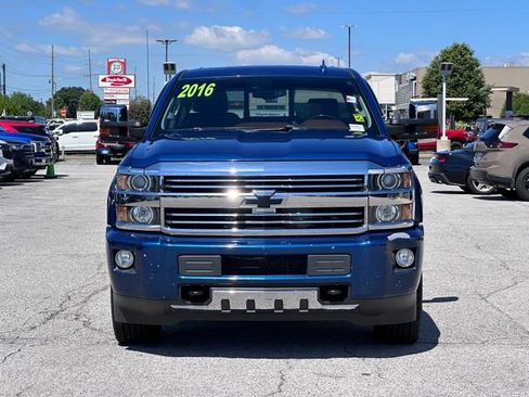 Used 2016 Chevrolet Silverado 2500 High Country w/ High Country Premium Package AWD/4WD image 2
