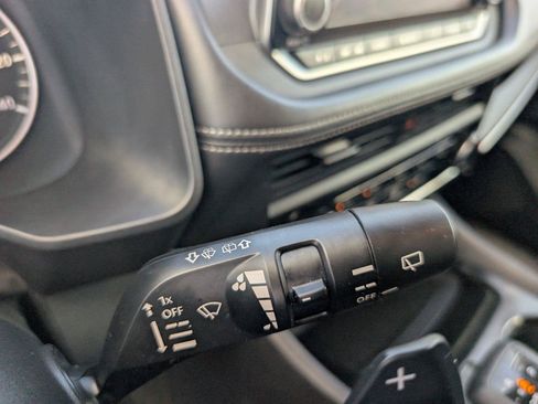 Used 2024 Nissan Rogue S AWD/4WD image 24