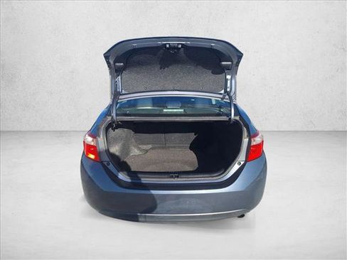 Used 2017 Toyota Corolla LE image 18