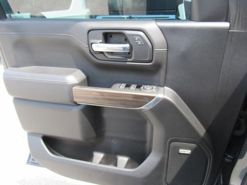 Used 2020 Chevrolet Silverado 1500 RST AWD/4WD image 21