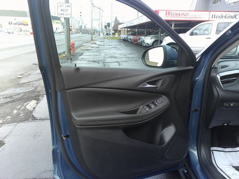 Used 2024 Buick Encore GX Sport Touring image 15