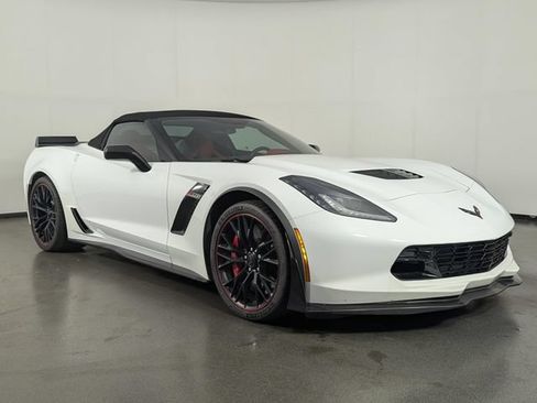 Used 2017 Chevrolet Corvette Z06 RWD image 3