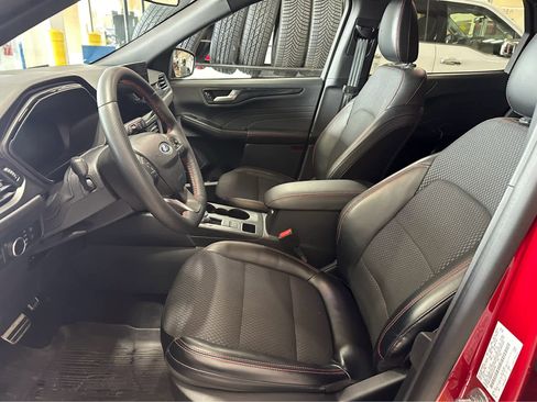 Used 2024 Ford Escape ST-Line w/ Tech Pack #1 AWD/4WD image 23