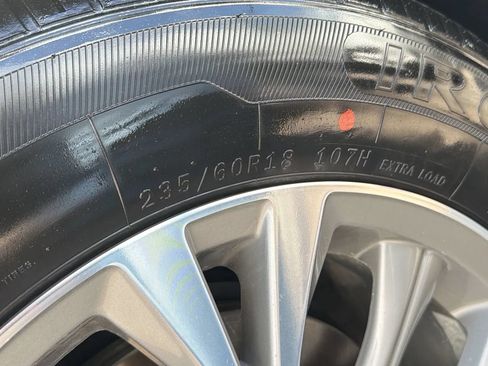 Used 2023 Buick Envision Essence FWD image 92