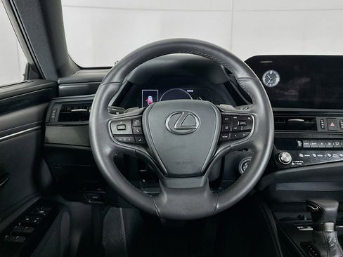 Used 2024 Lexus ES 350 image 17