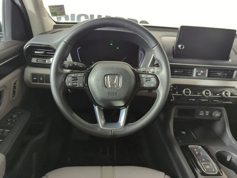 Certified 2025 Honda Pilot EX-L image 12