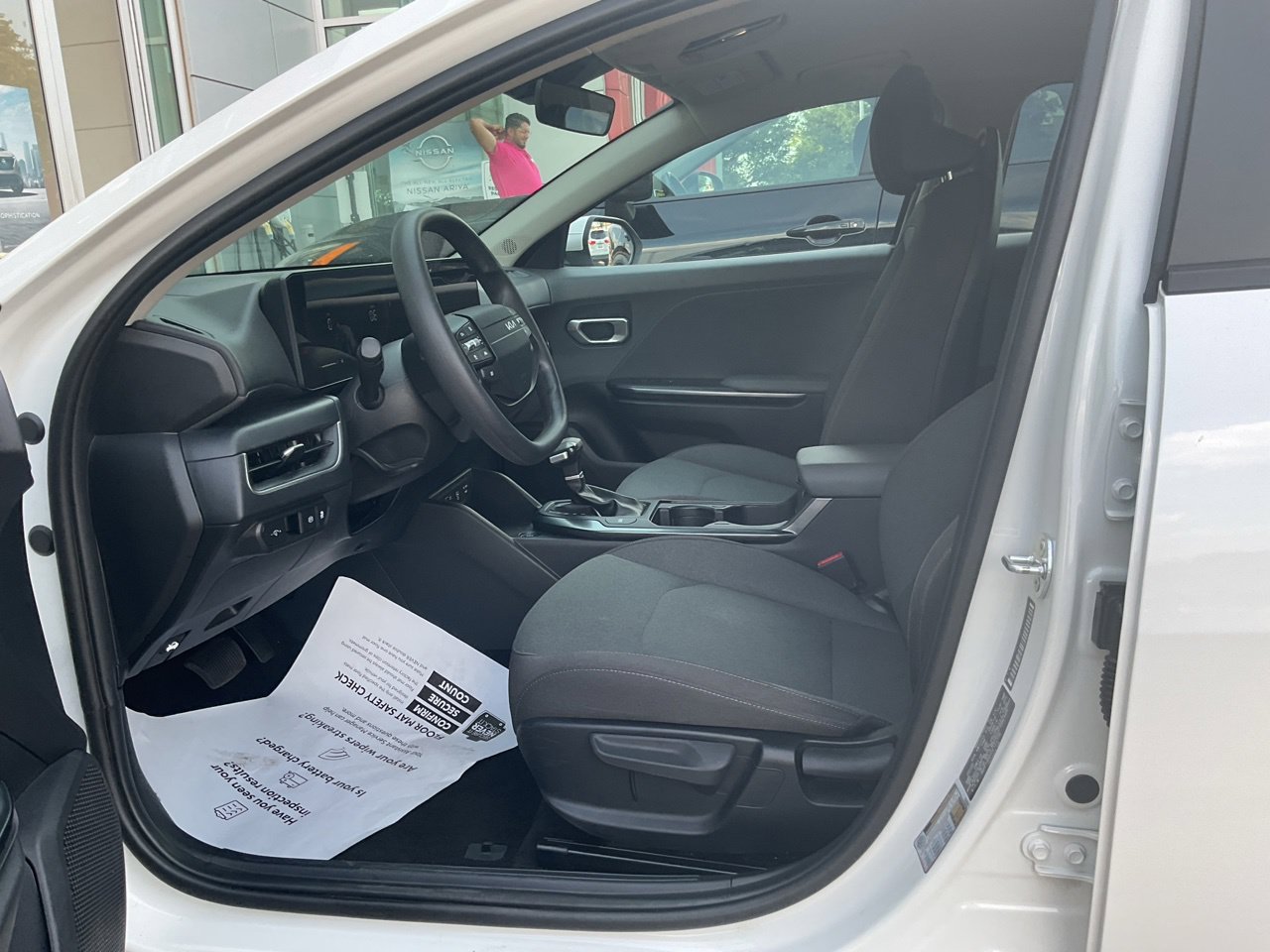 Used 2025 Kia K4 FWD image 12