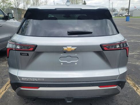 Used 2026 Chevrolet Equinox LT w/ Convenience Package II AWD/4WD image 5