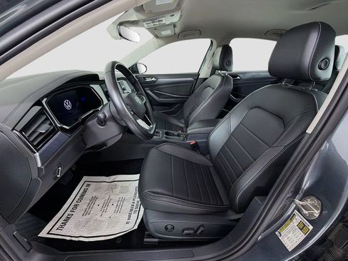 Used 2023 Volkswagen Jetta SE FWD image 20