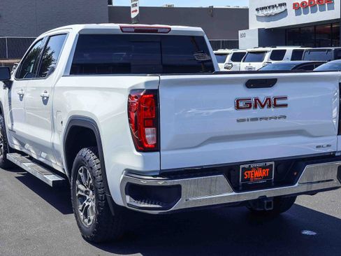 Used 2020 GMC Sierra 1500 SLE w/ SLE Value Package RWD image 21