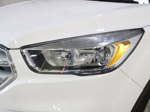 Used 2018 Ford Escape SE FWD image 33