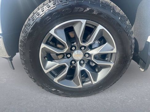 Used 2024 Chevrolet Silverado 1500 LT w/ Protection Package RWD image 10