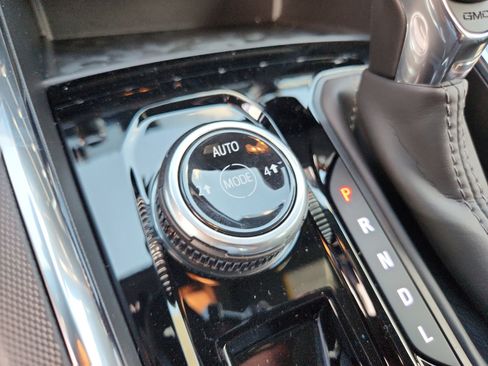 New 2026 GMC Canyon Elevation w/ Convenience Package image 19