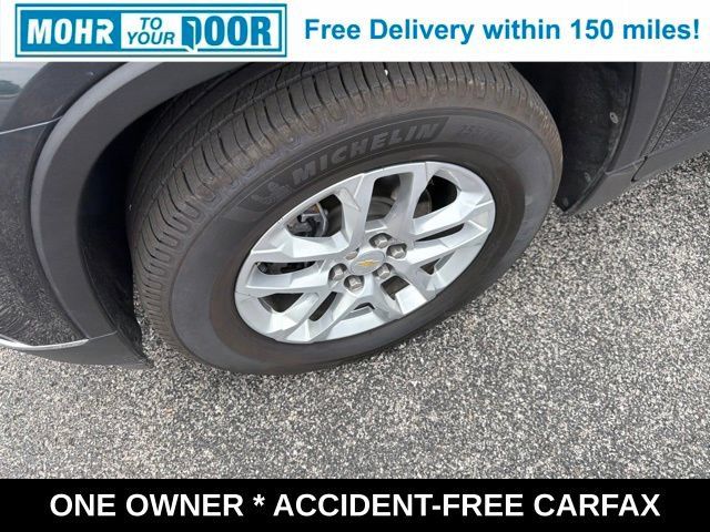 Used 2021 Chevrolet Traverse LT FWD image 11