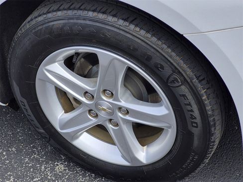 Used 2024 Chevrolet Malibu LS w/ LPO, Floor Liner Package image 7