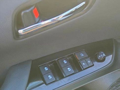 Used 2018 Toyota Prius Prime Plus image 16