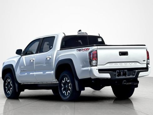Certified 2021 Toyota Tacoma TRD Off-Road w/ Technology Package AWD/4WD image 3