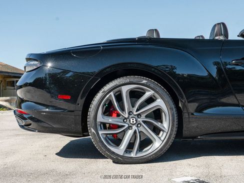 Used 2025 Bentley Continental GT Speed image 10