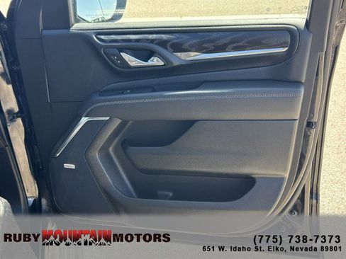 Used 2023 GMC Yukon Denali w/ Advanced Technology Package AWD/4WD image 27