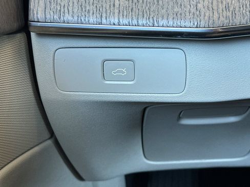 Used 2023 Volvo XC90 B6 Plus w/ Protection Package Premier AWD/4WD image 32