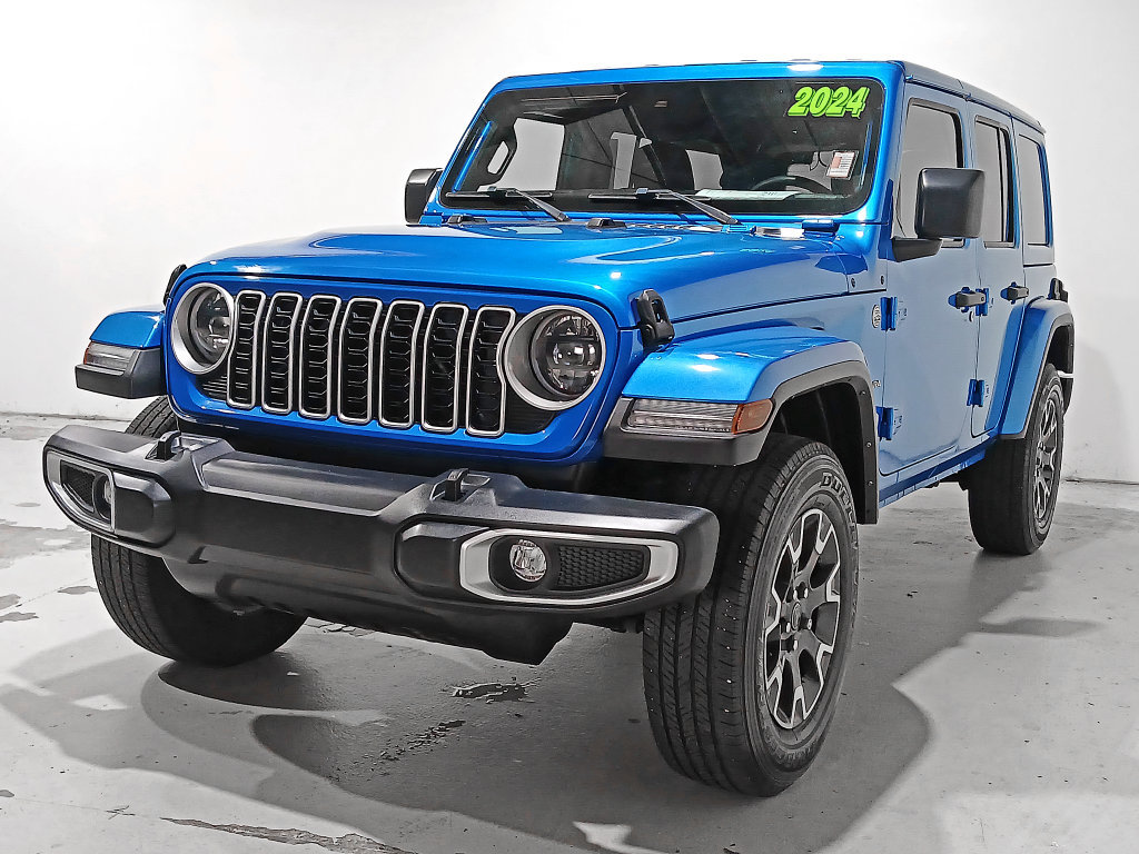 Used 2024 Jeep Wrangler Unlimited Sahara AWD/4WD image 3