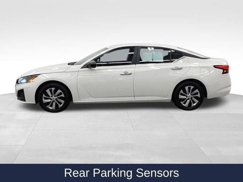 Used 2024 Nissan Altima 2.5 S image 9