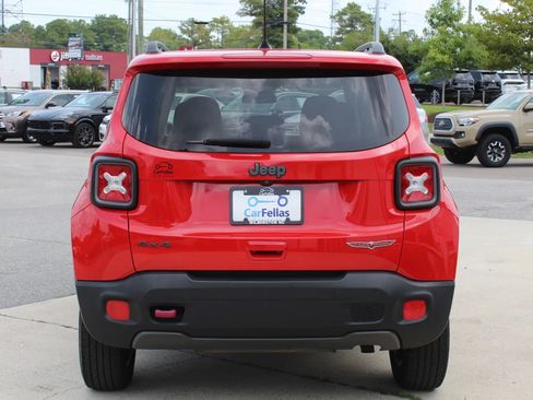 Used 2018 Jeep Renegade Trailhawk AWD/4WD image 4