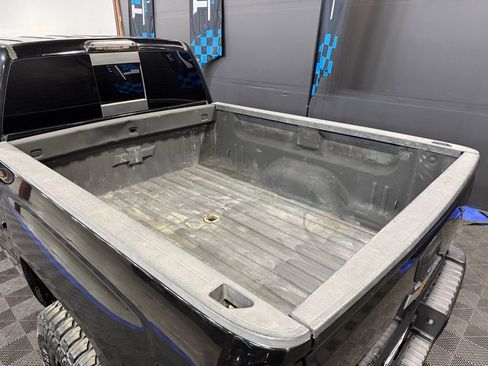 Used 2015 Chevrolet Silverado 2500 LTZ w/ Duramax Plus Package AWD/4WD image 10