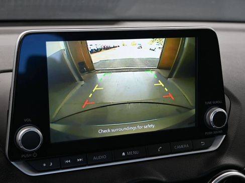 Used 2024 Nissan Sentra SV FWD image 27