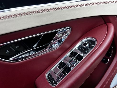 Used 2021 Bentley Continental GT image 5