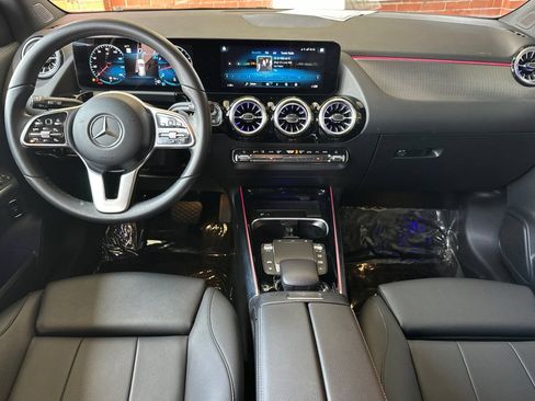 Certified 2023 Mercedes-Benz GLA 250 w/ Premium Package image 16