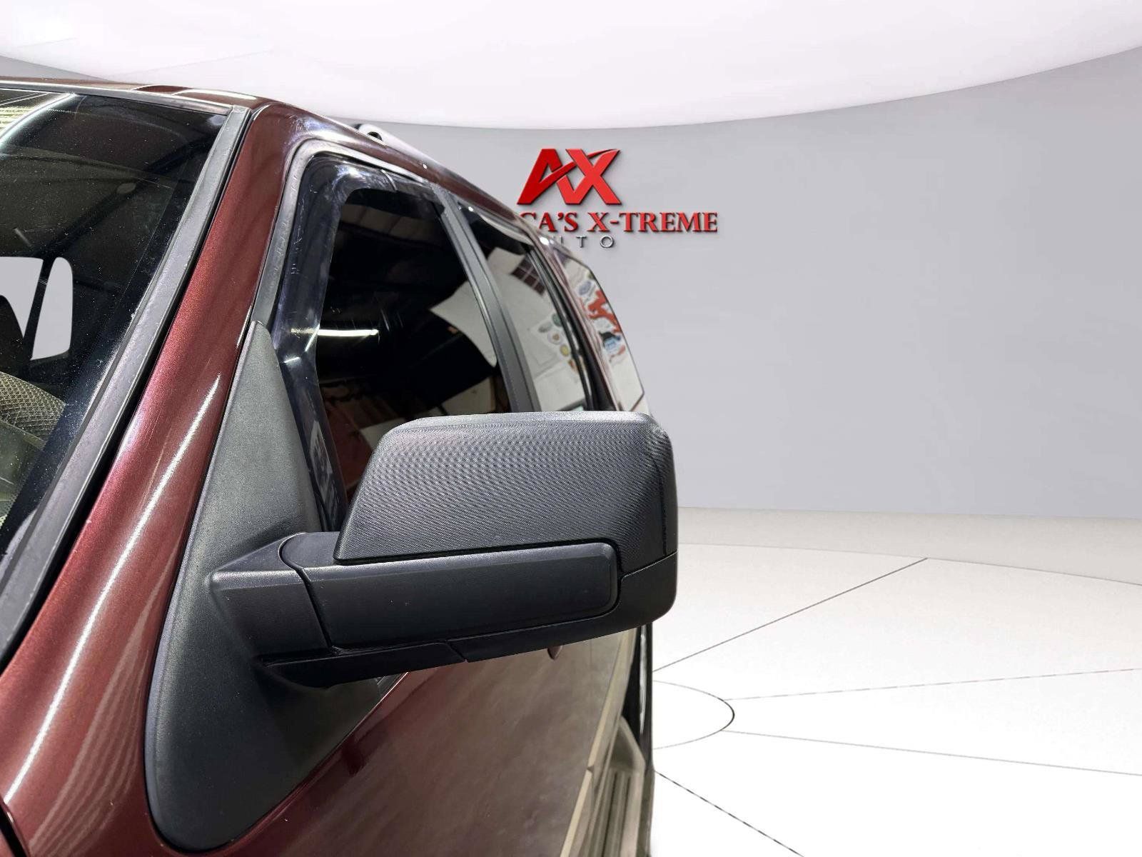 Used 2012 Ford Expedition XLT RWD image 11