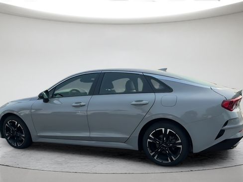 Used 2022 Kia K5 GT-Line FWD image 10