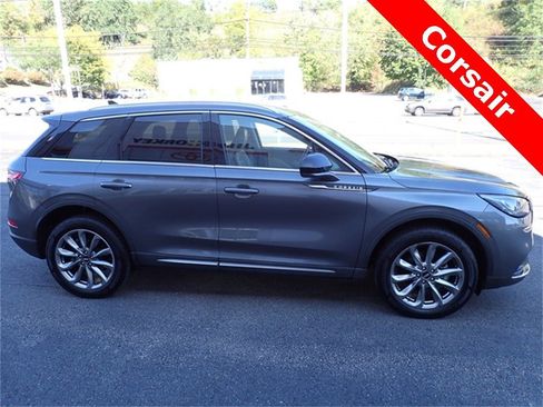 Used 2021 Lincoln Corsair AWD w/ Premium Package image 7