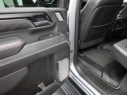 Used 2025 GMC Sierra 2500 AT4X AWD/4WD image 10