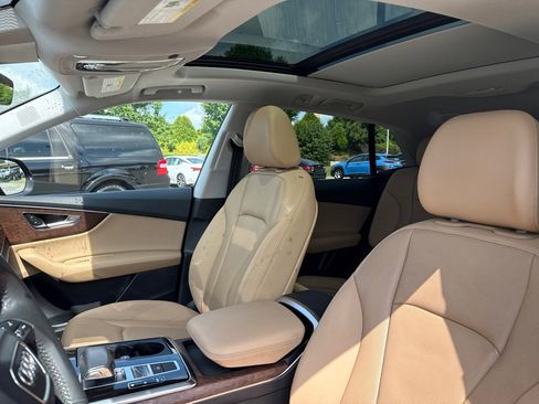 Used 2019 Audi Q8 Premium Plus image 8