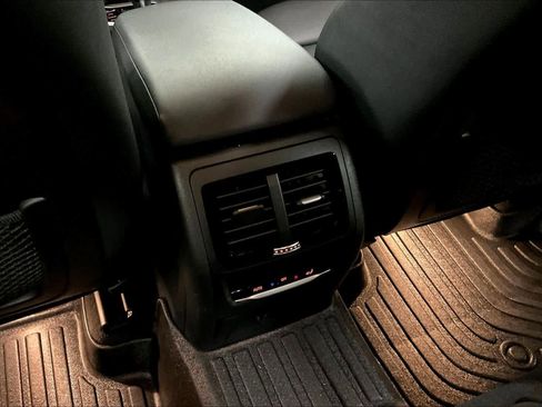 Used 2019 BMW X3 xDrive30i w/ Driving Assistance Package image 37