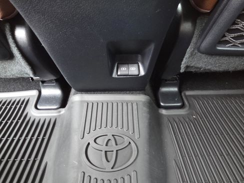 Certified 2023 Toyota 4Runner Limited AWD/4WD image 13
