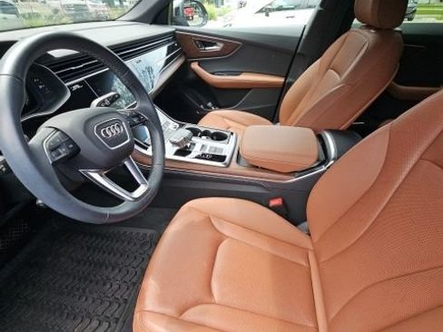 Used 2025 Audi Q8 Premium Plus AWD/4WD image 11