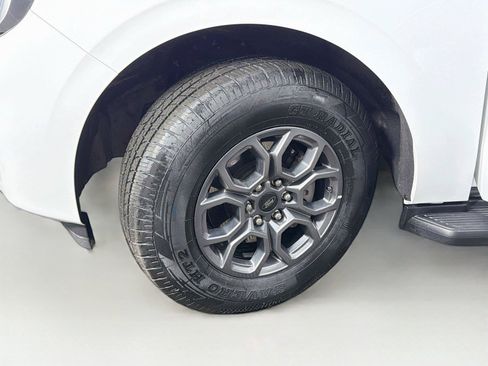 Used 2025 Ford Expedition Active AWD/4WD image 37