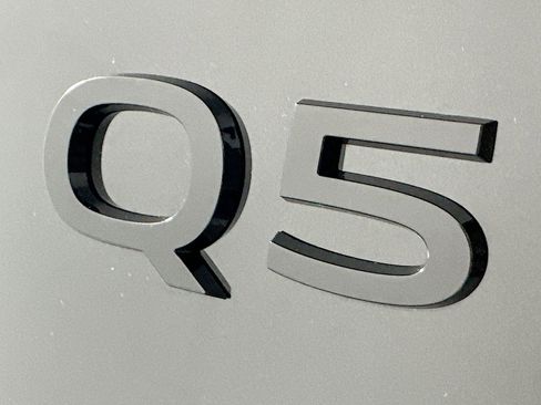 New 2025 Audi Q5 Premium Plus image 10