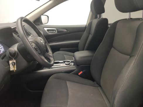 Used 2020 Nissan Pathfinder S image 17