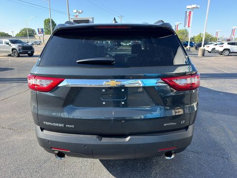 Used 2019 Chevrolet Traverse LT w/ LT Premium Package AWD/4WD image 6